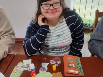 Techniki plastyczne w&nbsp;zdobnictwie artystycznym w&nbsp;wykonaniu uczestników WTZ i&nbsp;pracowników ZAZ