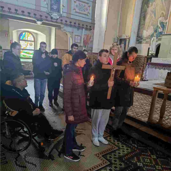 Droga Krzyżowa młodzieży z OREW