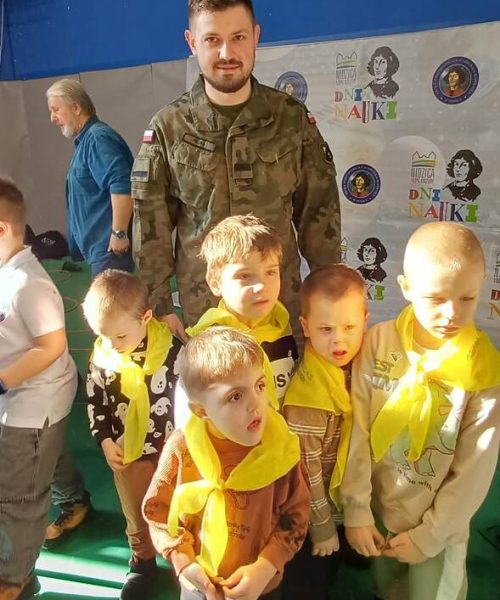 640116956_1753399375938969_3108629618872860318_n_Easy-Resize.com