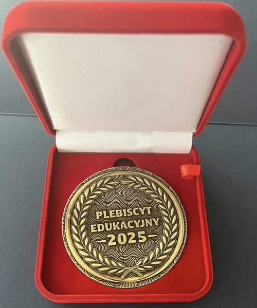 659104050_1777659096846330_559354339318113660_n_Easy-Resize.com