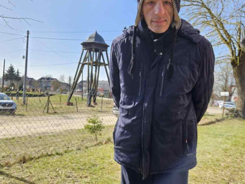 pEyzbmSk_Easy-Resize.com
